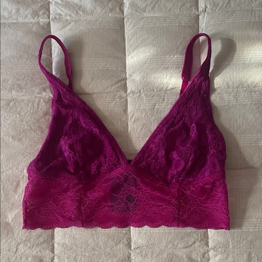 NWOT - Guess Pink Lace Bralette Intimates